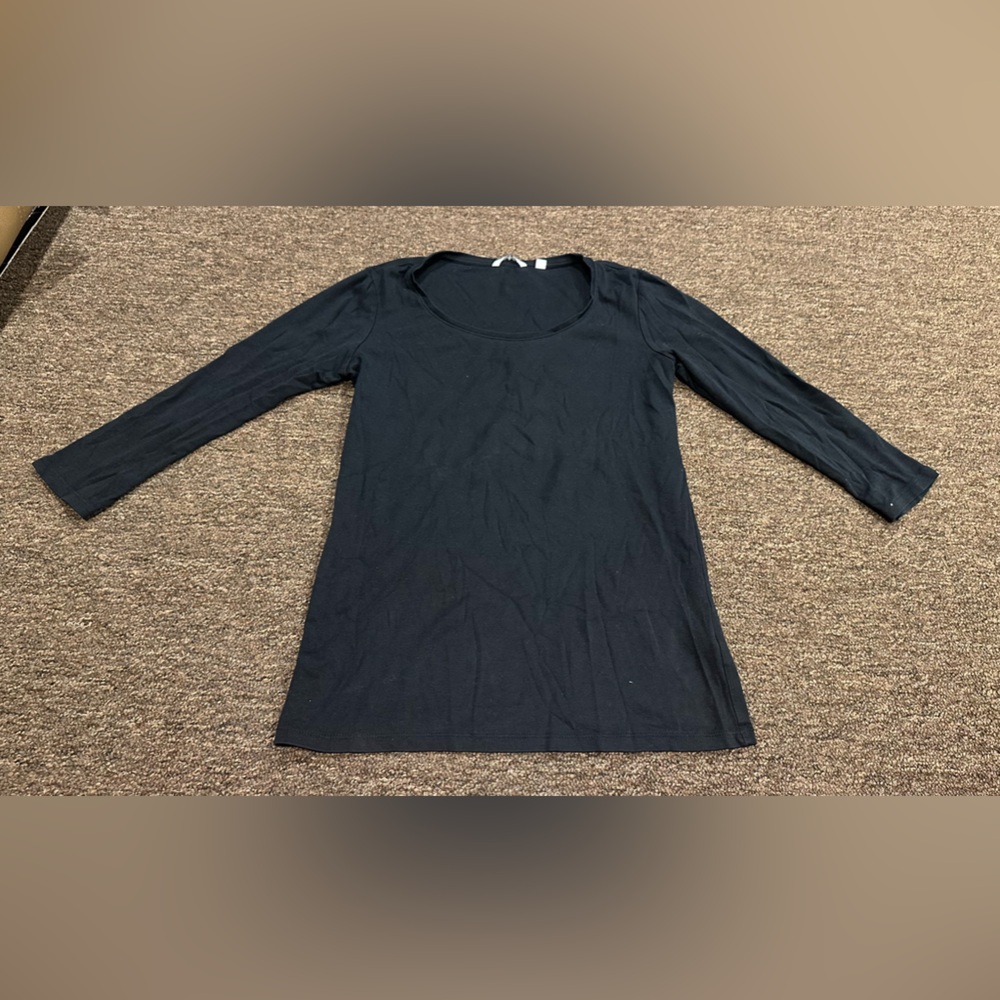 EUC! Uniqlo Black T-Shirt Women's LS Crew Neck M top knit pullover casual